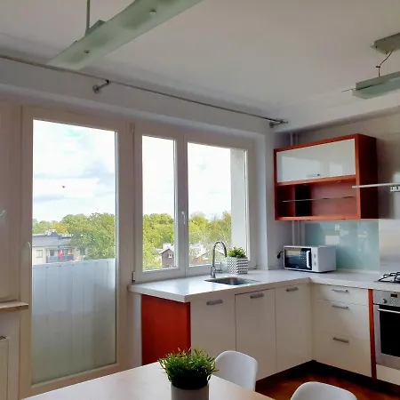 Apartamento Apartament Przy Plazy - Bitwy Pod Plowcami 6 *
