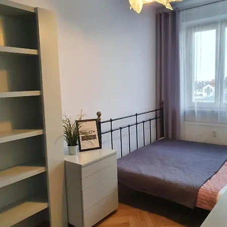 Apartament Przy Plazy - Bitwy Pod Plowcami 6 *